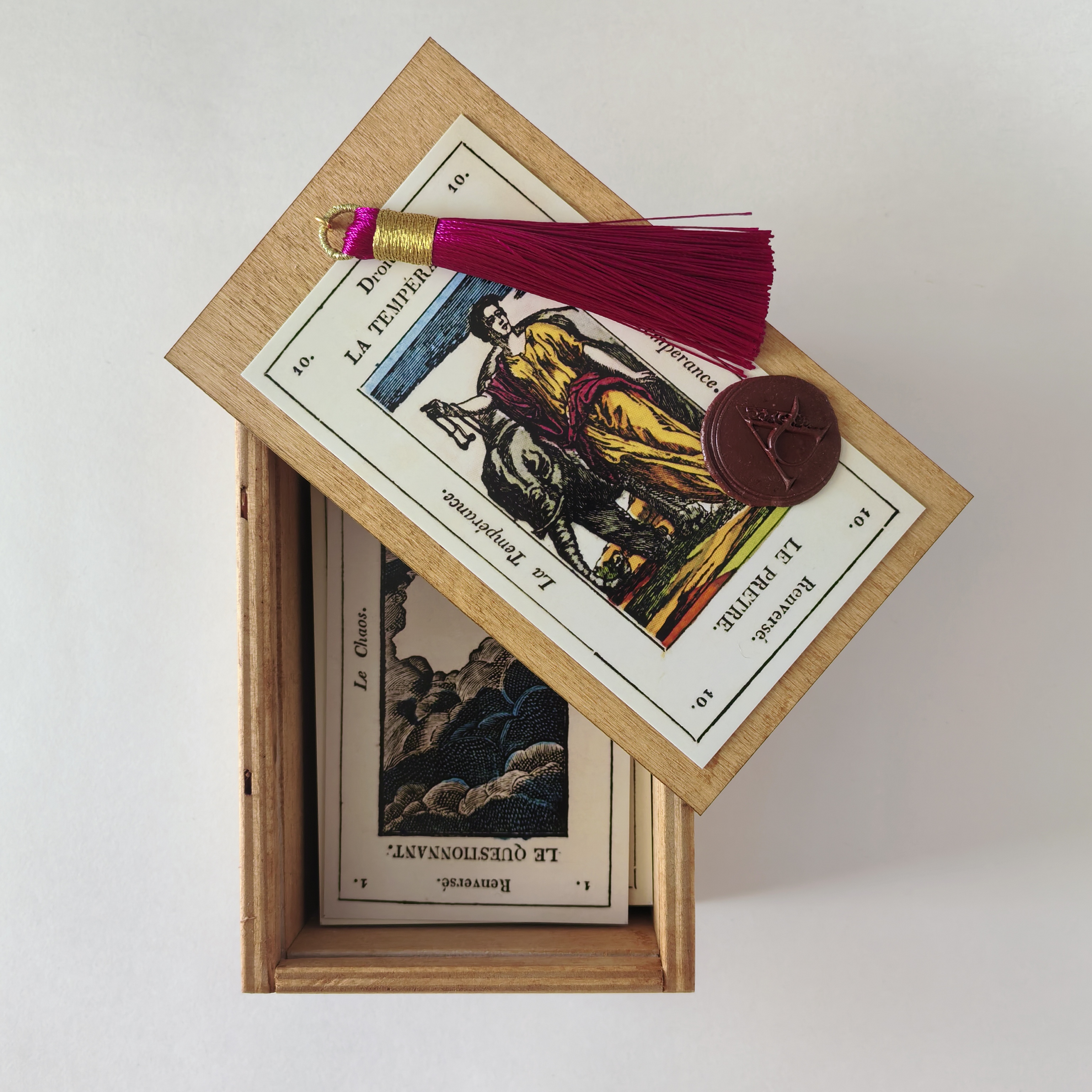 Jeu de Tarot de Fantaisie "egyptien" a enseignes italiennes dit Grand Etteilla II